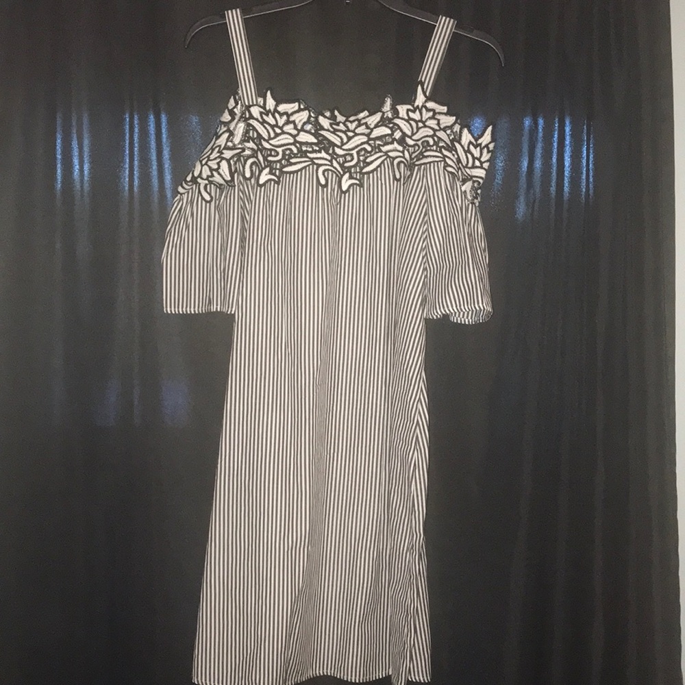 Off the shoulder dress w/stripes